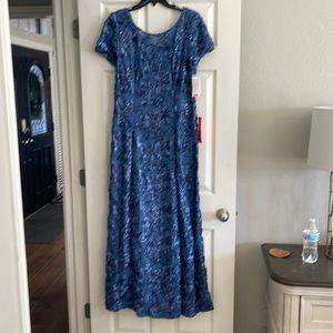 Alex evening gown. Smokey Blue. Sz 14